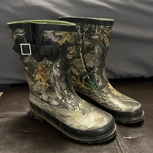 Magellan Outdoors Kids' Camouflage Boots